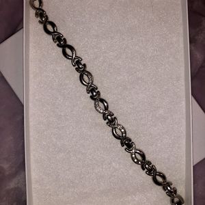 Chain Bracelet w/CZ Small Diamond Accents
